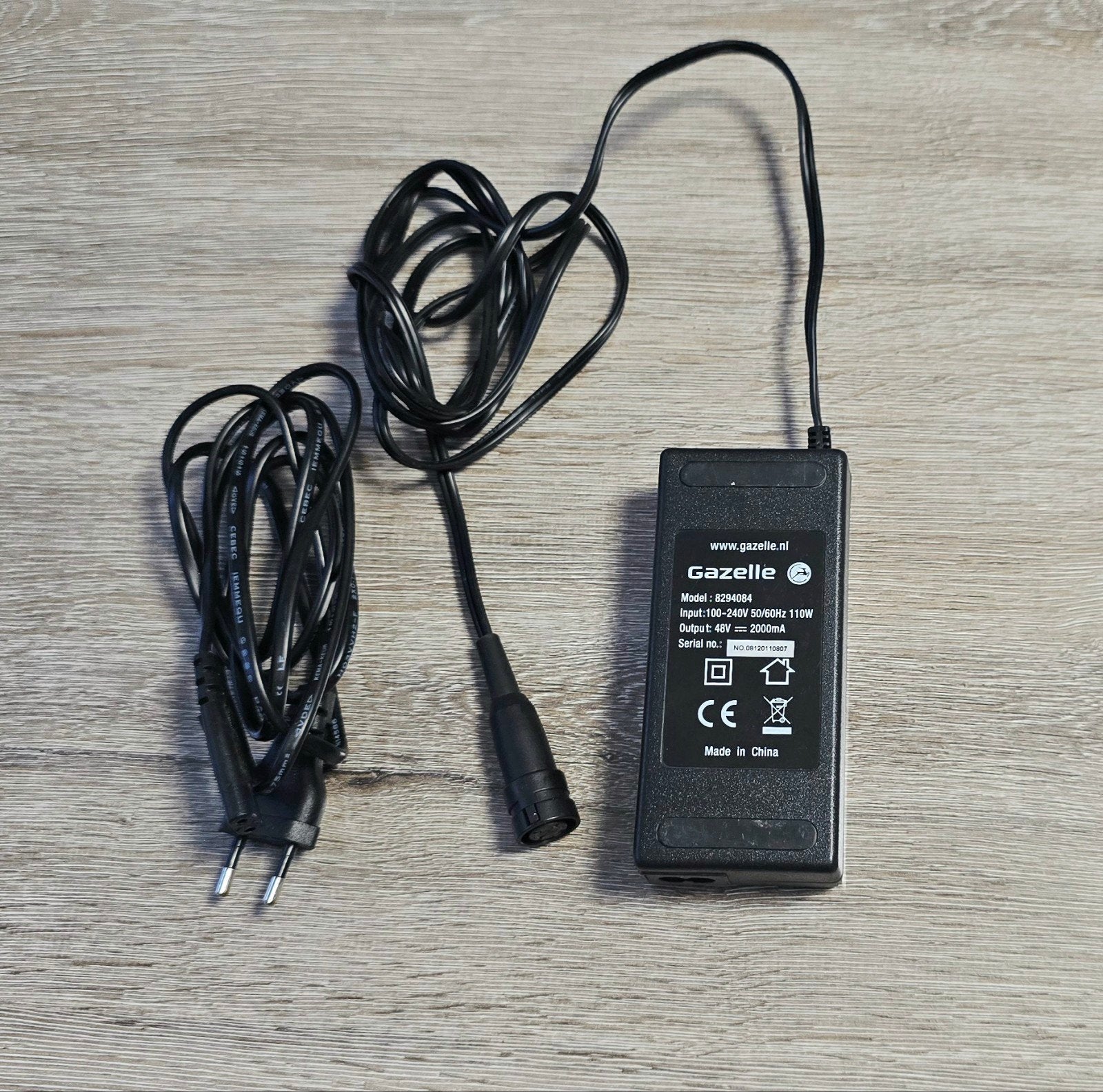 Chargeur de batterie Gazelle pour vélo électrique, Vélos & Vélomoteurs