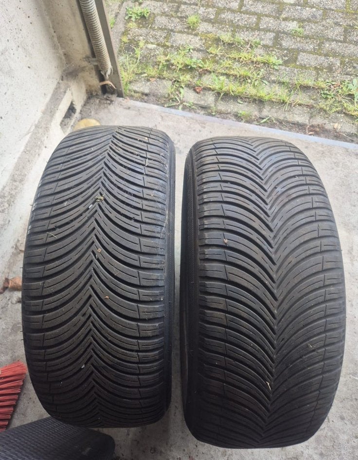 Vierseizoenenbanden 2 stuks 225/55/R18, Auto-onderdelen, Banden en Velgen, Ophalen, Band(en)