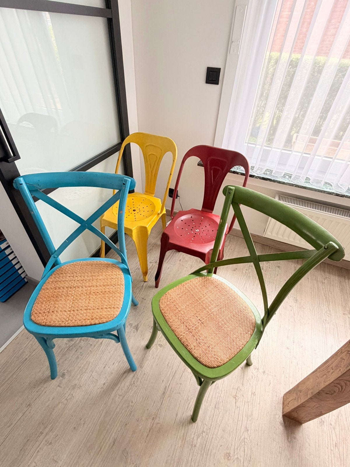 4 kleurrijke eetkamerstoelen – Maison du Monde, Enlèvement, Utilisé