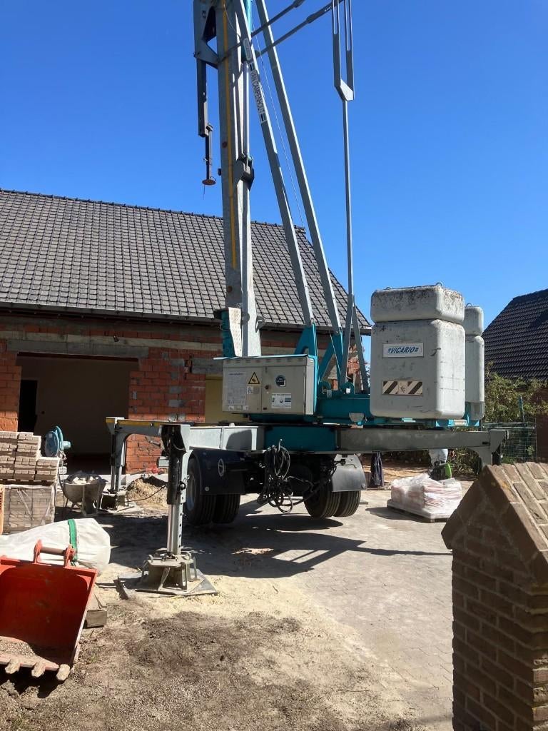 Torenkraan Vicario OMV24AR, Zakelijke goederen, Machines en Bouw | Kranen en Graafmachines, Ophalen, Hijswerktuig