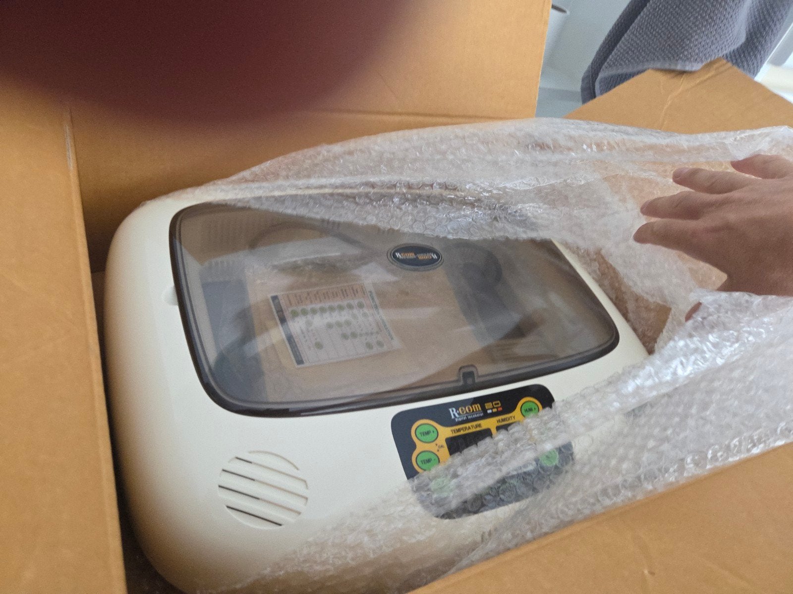 Broedmachine rcom 20  (ik gebruikte die als coveuse)