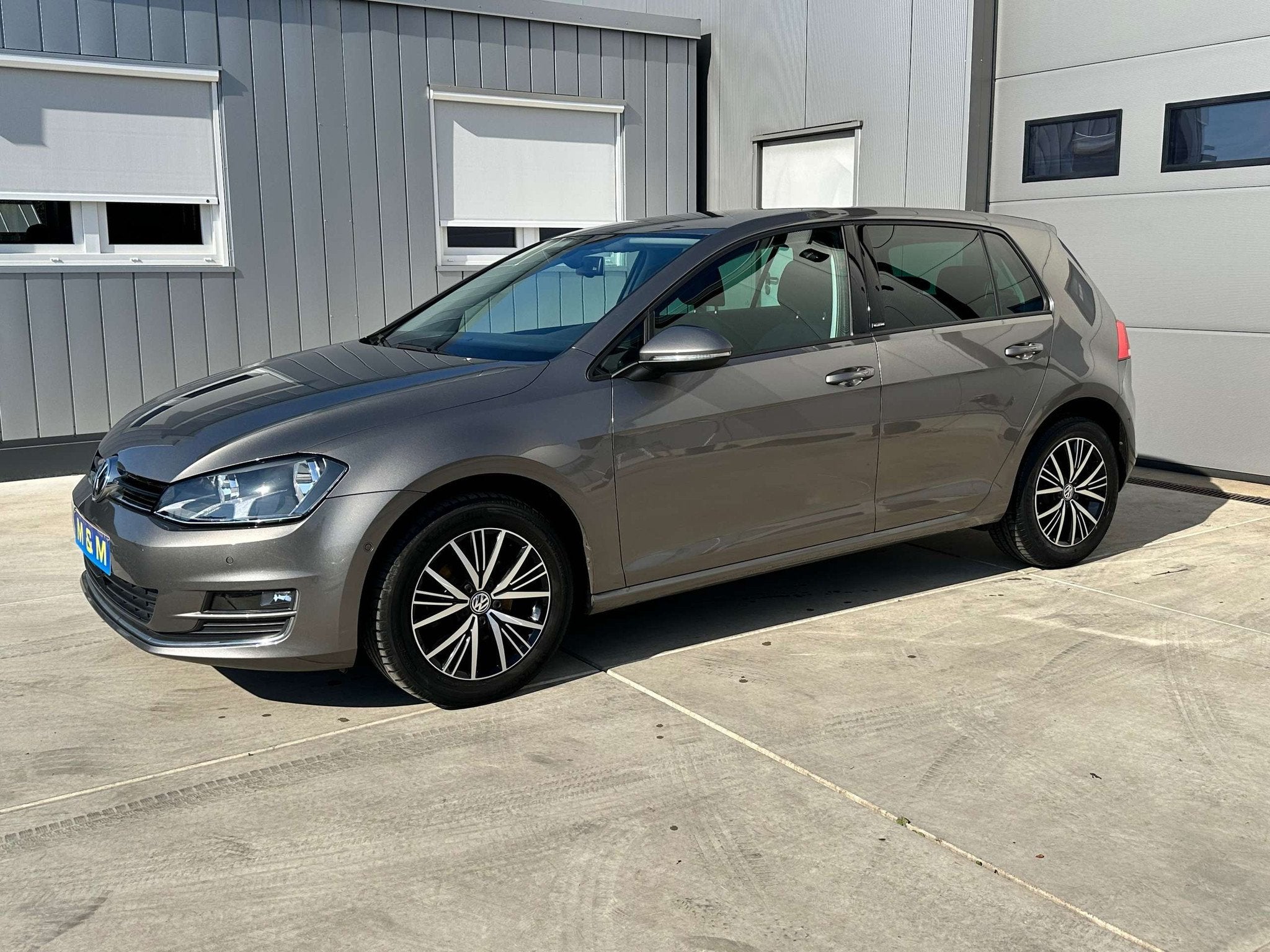 Volkswagen Golf Golf 1.2 TSI Allstar * 12M Garantie *, Zwart, 4 cilinders, Bedrijf, 5 deurs