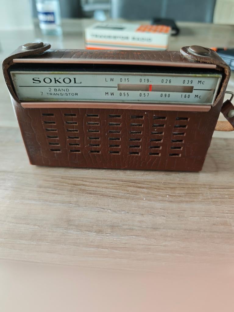 Transistor radio Sokol 2band 7 transisitor, TV, Hi-fi & Vidéo, Radios, Utilisé, Radio, Enlèvement