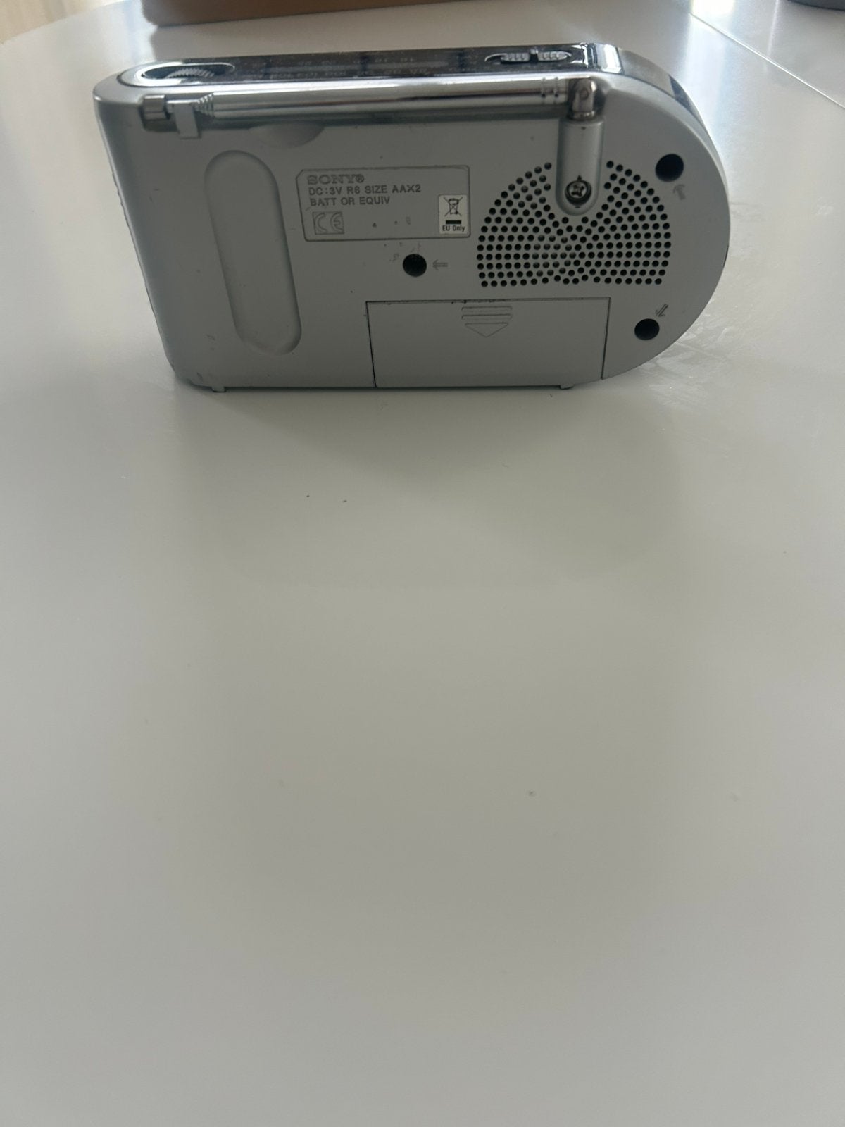 Sony radio, Ophalen, Zo goed als nieuw