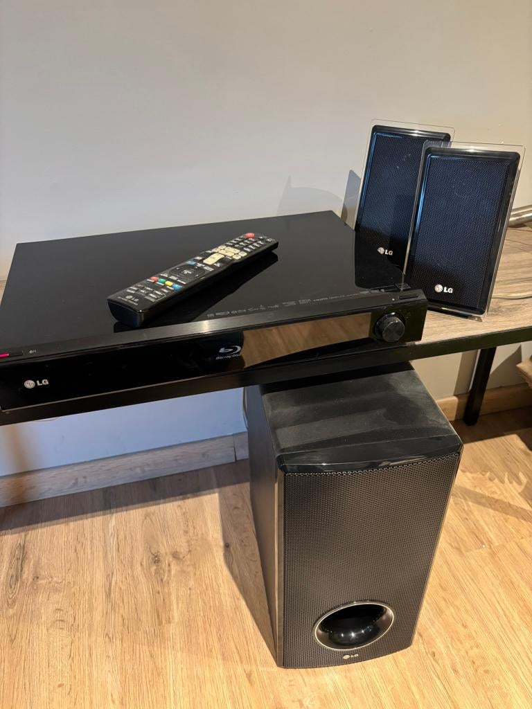 LG Blu-ray homecinema, Gebruikt, 2.1-systeem, 70 watt of meer, Dvd-speler