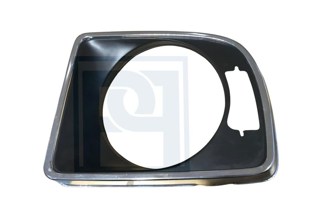 Volvo Koplamp huis rand 140 rechts NOS Volvo onderdeel nr 68, Ophalen of Verzenden, Nieuw, Volvo
