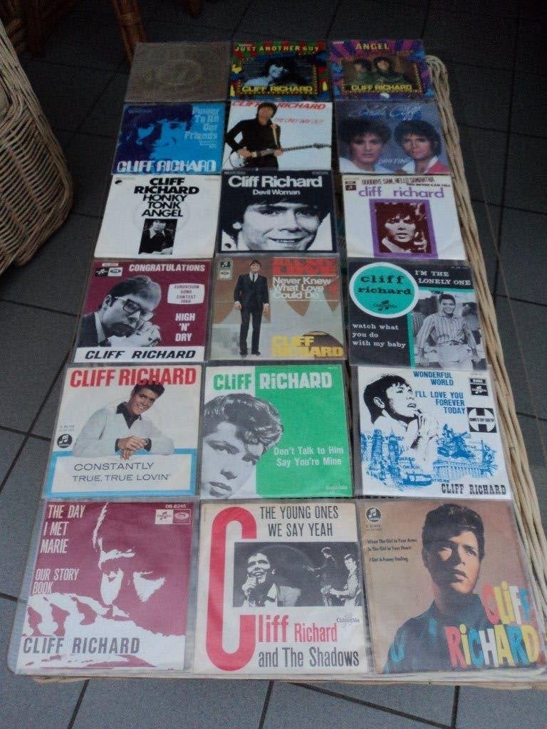 Cliff Richard : lot de 26 singles pour 30 euros !, CD & DVD, Enlèvement ou Envoi, Utilisé, Rock et Metal, Autres types