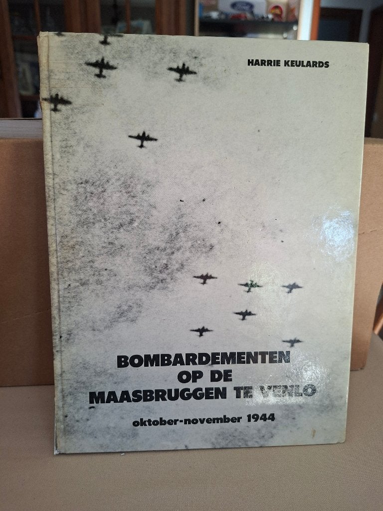 militaria, Enlèvement ou Envoi, Armée de l'air, Livre ou Revue