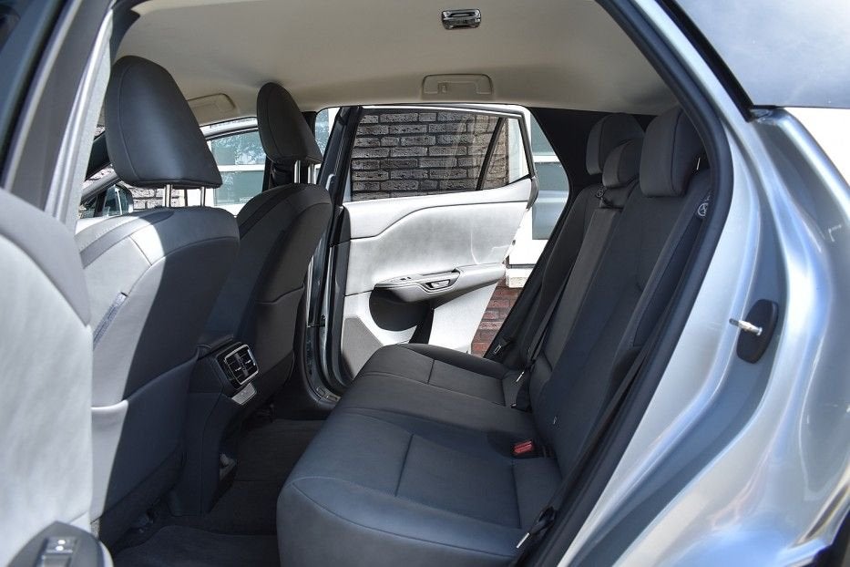 Lexus RZ 450e Executive Line 71 kWh/98%SOH/Leer/Massage stoe, Autos, Argent ou Gris, Carnet d'entretien, Noir, 436 km