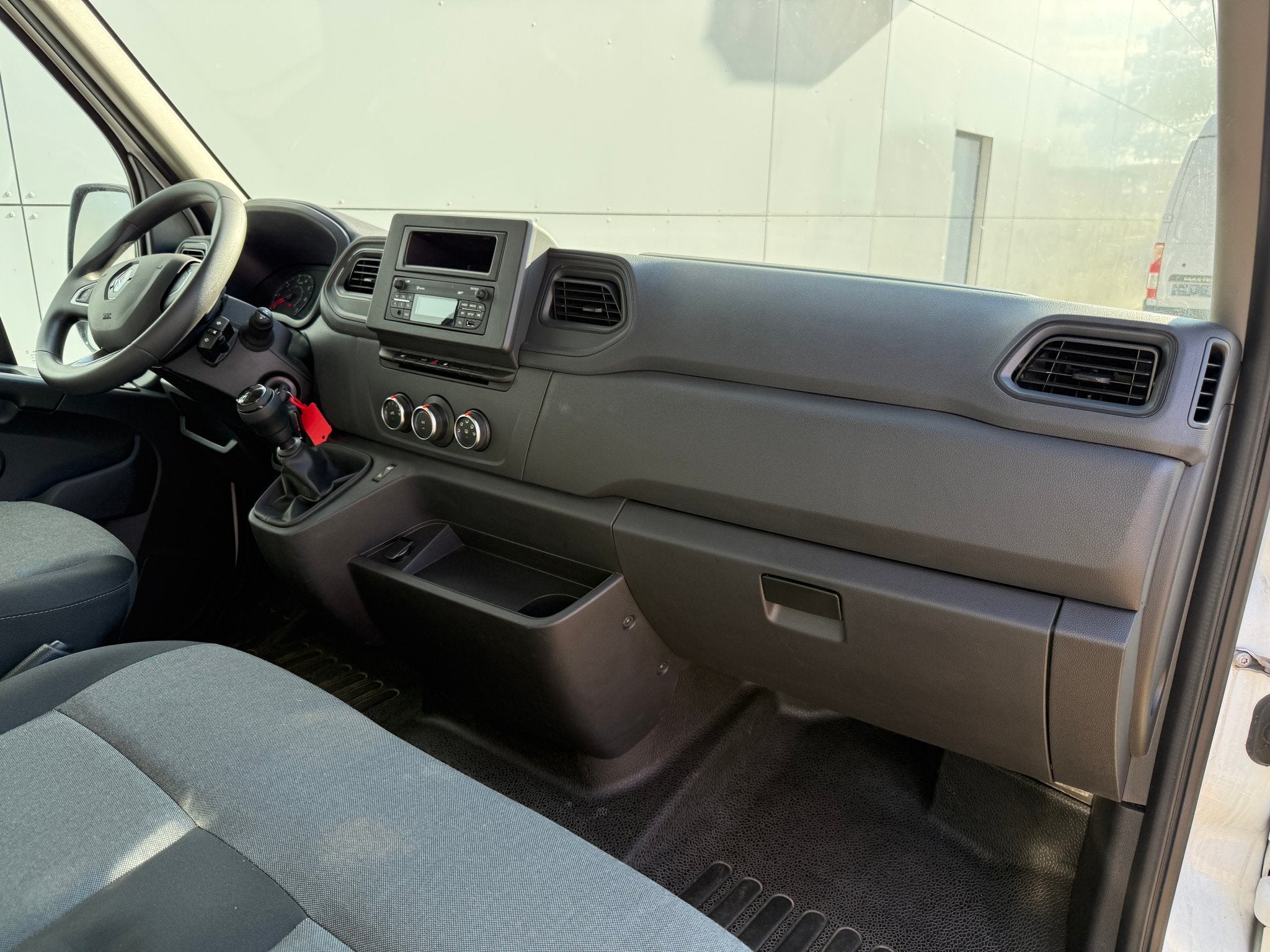 Renault Master 2.3DCi 135PK L3H3 LED Cruise Control Airco Bl, Auto's, 135 pk, Gebruikt, Euro 6, 4 cilinders