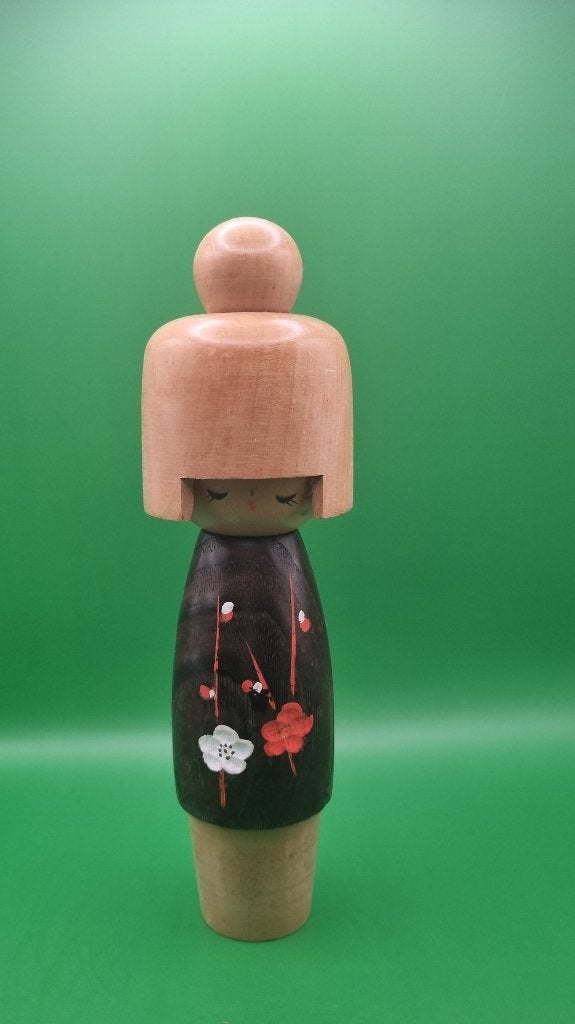 Magnifique kokeshi Koigokoro d'Usaburo, Antiquités & Art, Enlèvement ou Envoi, Japon, Bois, Poupée