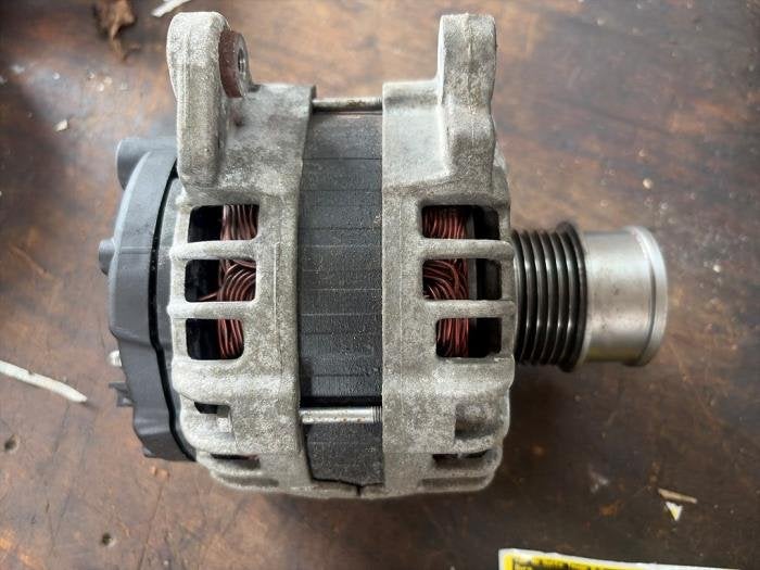 Dynamo van een Volkswagen Caddy, Gebruikt, -, Volkswagen, -