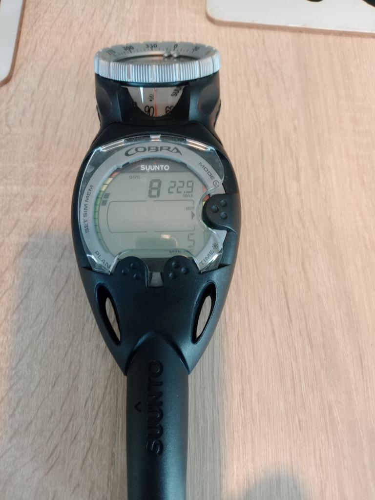 SUUNTO COBRA in nieuwstaat 13 duiken, Ophalen of Verzenden