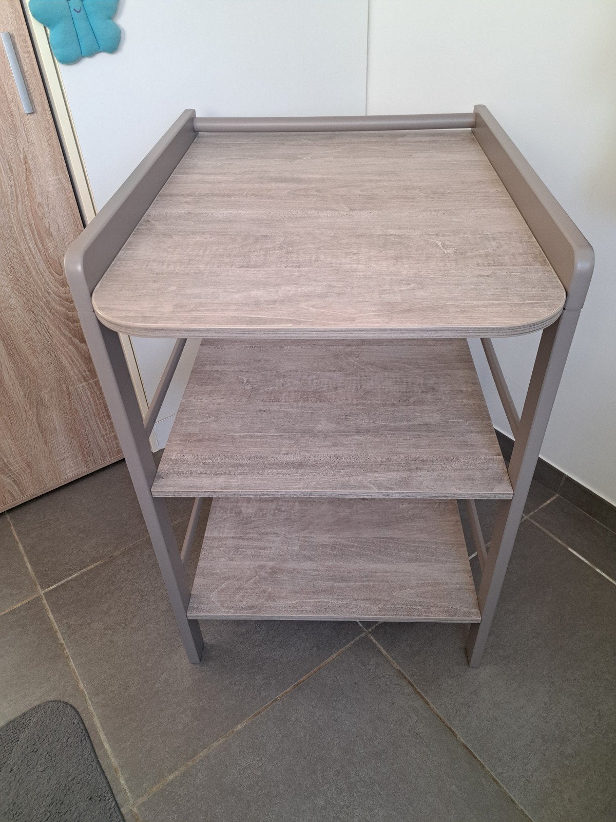 table à langer en très bon état, Enlèvement, Comme neuf, Standard