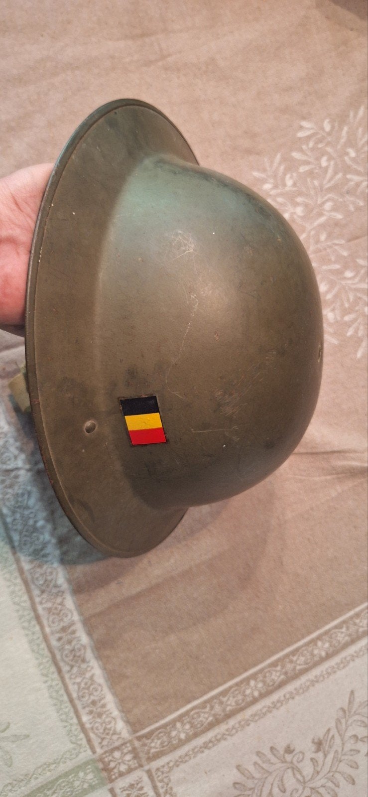 Brodie ABL 1951 Belgische infanteriehelm - model 1949 goud, Verzamelen, Militaria | Algemeen, Ophalen of Verzenden, Landmacht