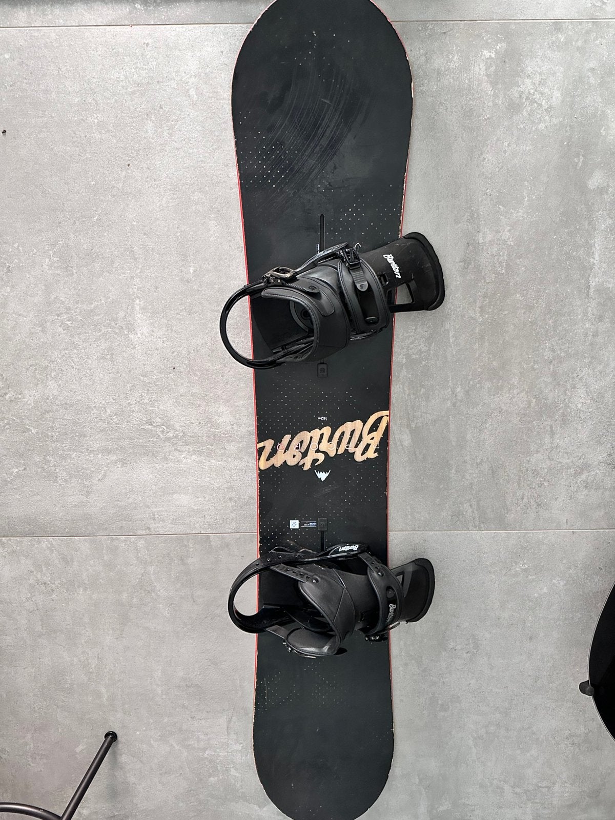 Burton Ripcord 162W + Burton infidel bindingen, Sports & Fitness, Enlèvement, Utilisé, Fixations