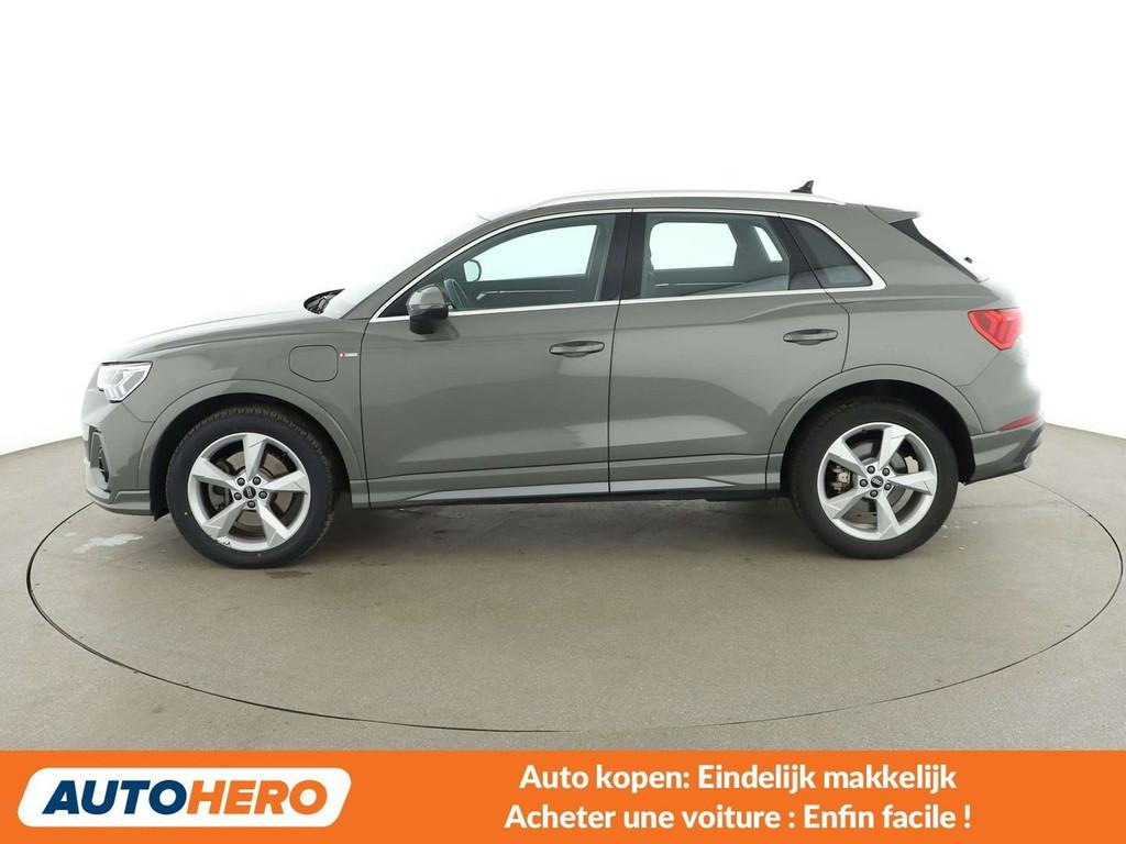 Audi Q3 45 TFSIe S line (bj 2022, automaat), Auto's, 245 pk, Gebruikt, https://public.car-pass.be/vhr/c376022e-e425-48d9-bf3f-e75d80f834c0