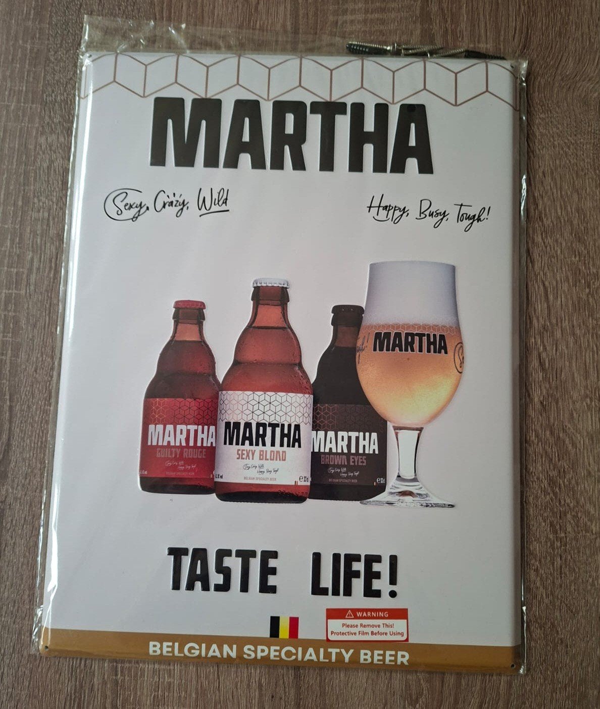 Panneau d'affichage Martha, Enlèvement