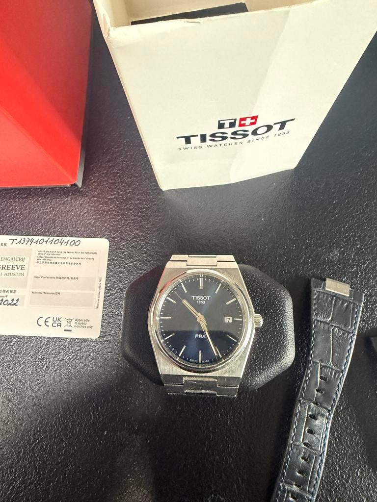 Tissot PRX Blue dial + extra lederen bandjes, Bijoux, Sacs & Beauté, Enlèvement ou Envoi, Comme neuf