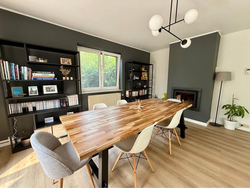 Table 8 personnes IKEA SKOGSTA, Moderne, rustique, 100 à 150 cm, Enlèvement, Utilisé