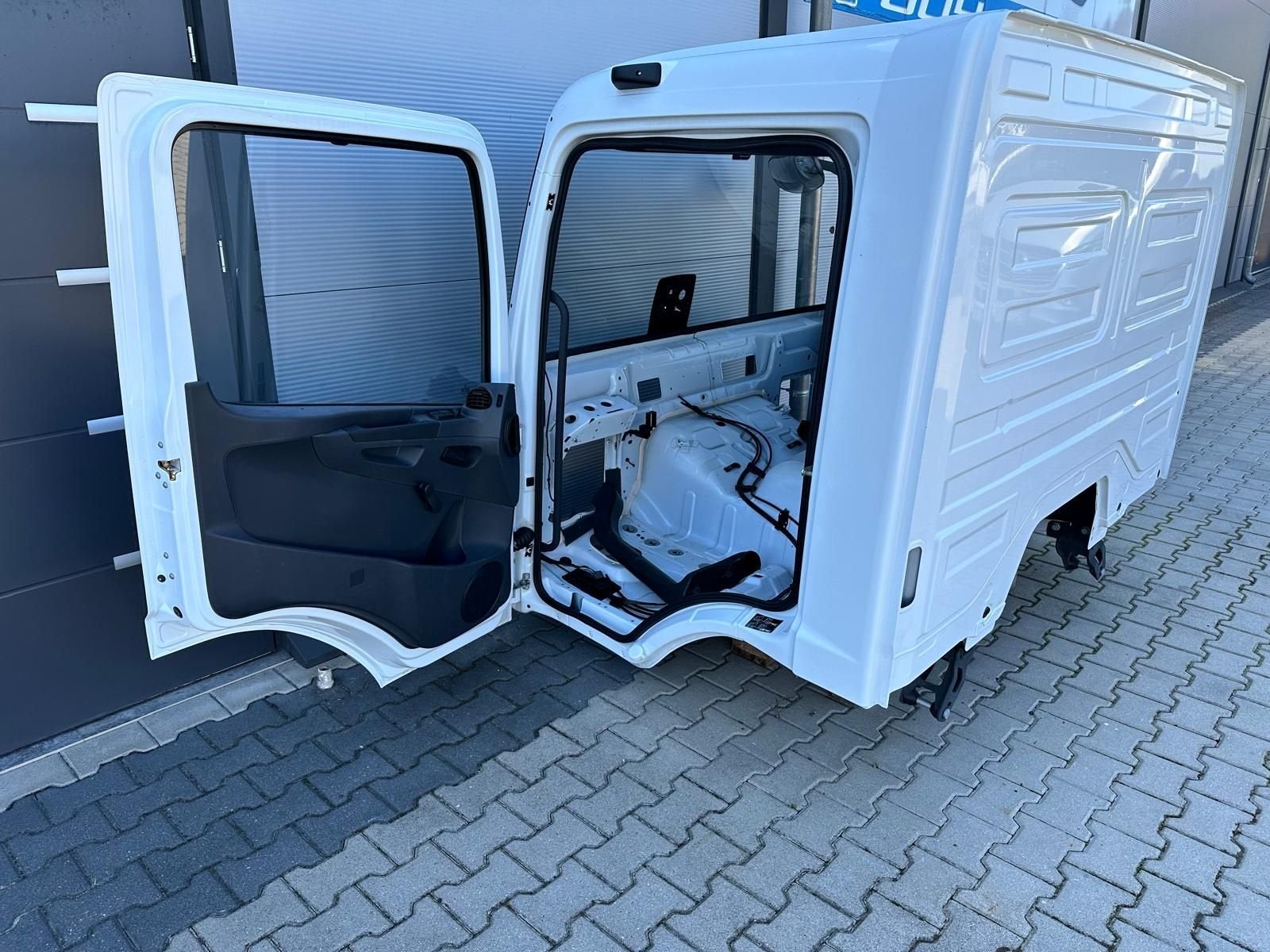 MB ATEGO CABINE EURO 6 TUNEL VOOR 6 CYL.MOTOR ALLEEN FRAME 0, Gebruikt, Carrosserie en Plaatwerk, -, Ophalen of Verzenden