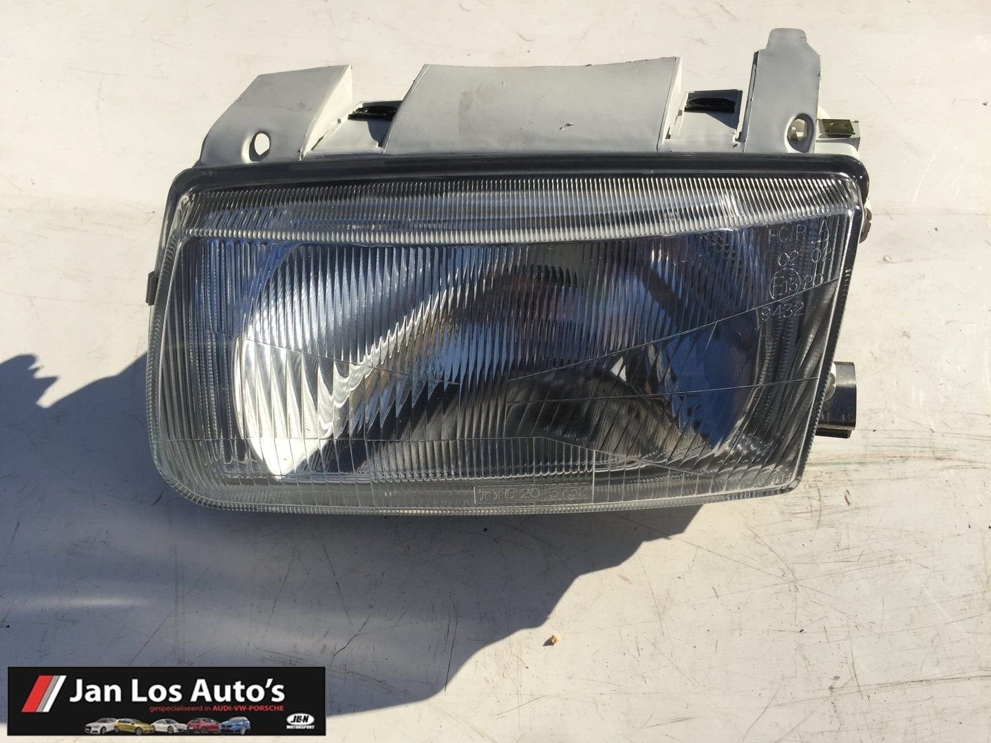 Koplamp links Volkswagen Polo 6N1 ('94-'00) 203732082 TYC, Volkswagen, -, Utilisé, -