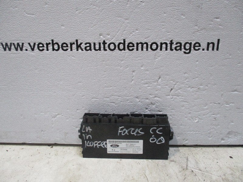 ORDINATEUR GESTION TOIT CABRIOLET Ford Focus 2 C+C, Henry-Ford-Straße  1
50735  Köln, DE, Ford-Werke GmbH, Kunden@ford.com, Ford