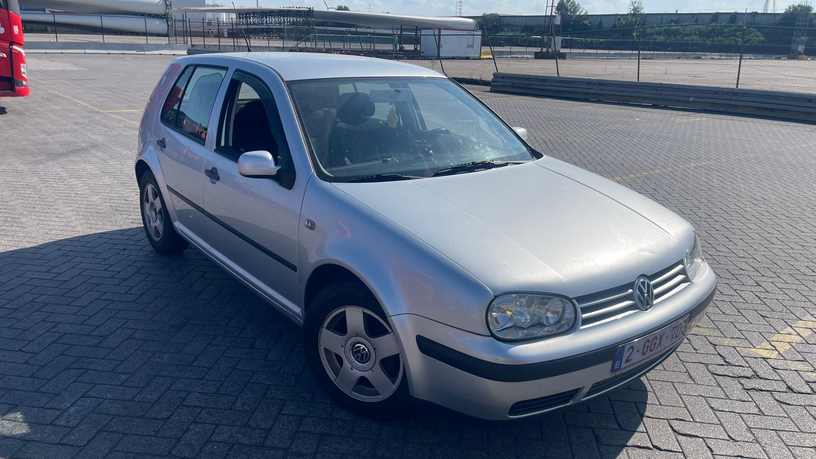 Vw Golf 4 benzine AIRCO, 1600 cc, 1200 kg, Handgeschakeld, Euro 4