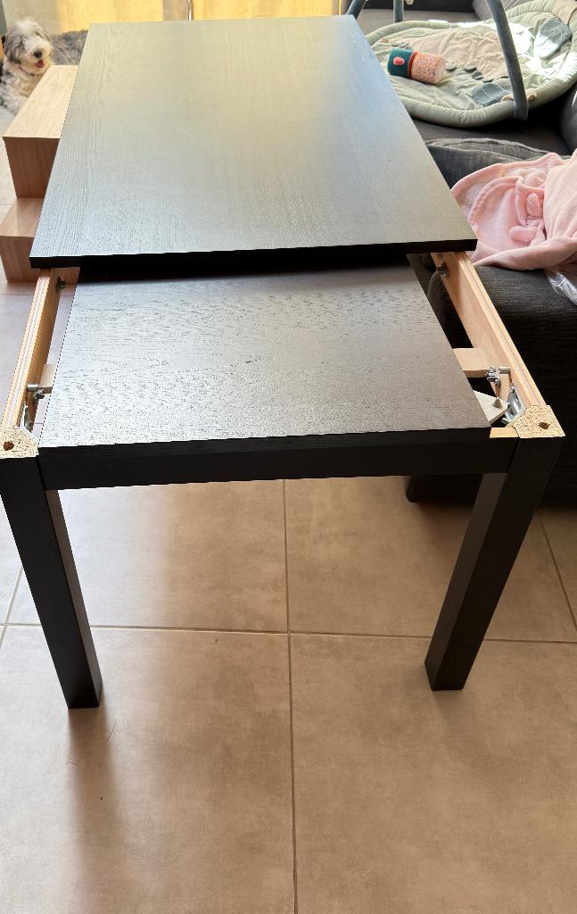 Table extensible IKEA + 4 chaises – Bon état général, 100 à 150 cm, Cinq personnes ou plus, Enlèvement, Utilisé