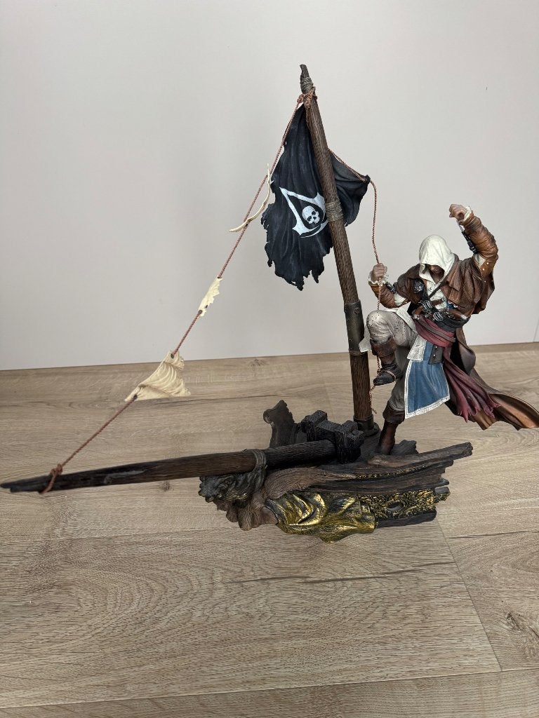 Figurine Assassin's creed Black Flag, Edward version bateau, Enlèvement, Utilisé, Fantasy