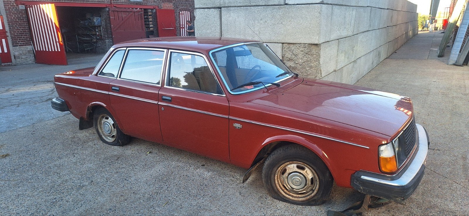 Volvo 244DL, Auto diversen, Handleidingen en Instructieboekjes, Ophalen