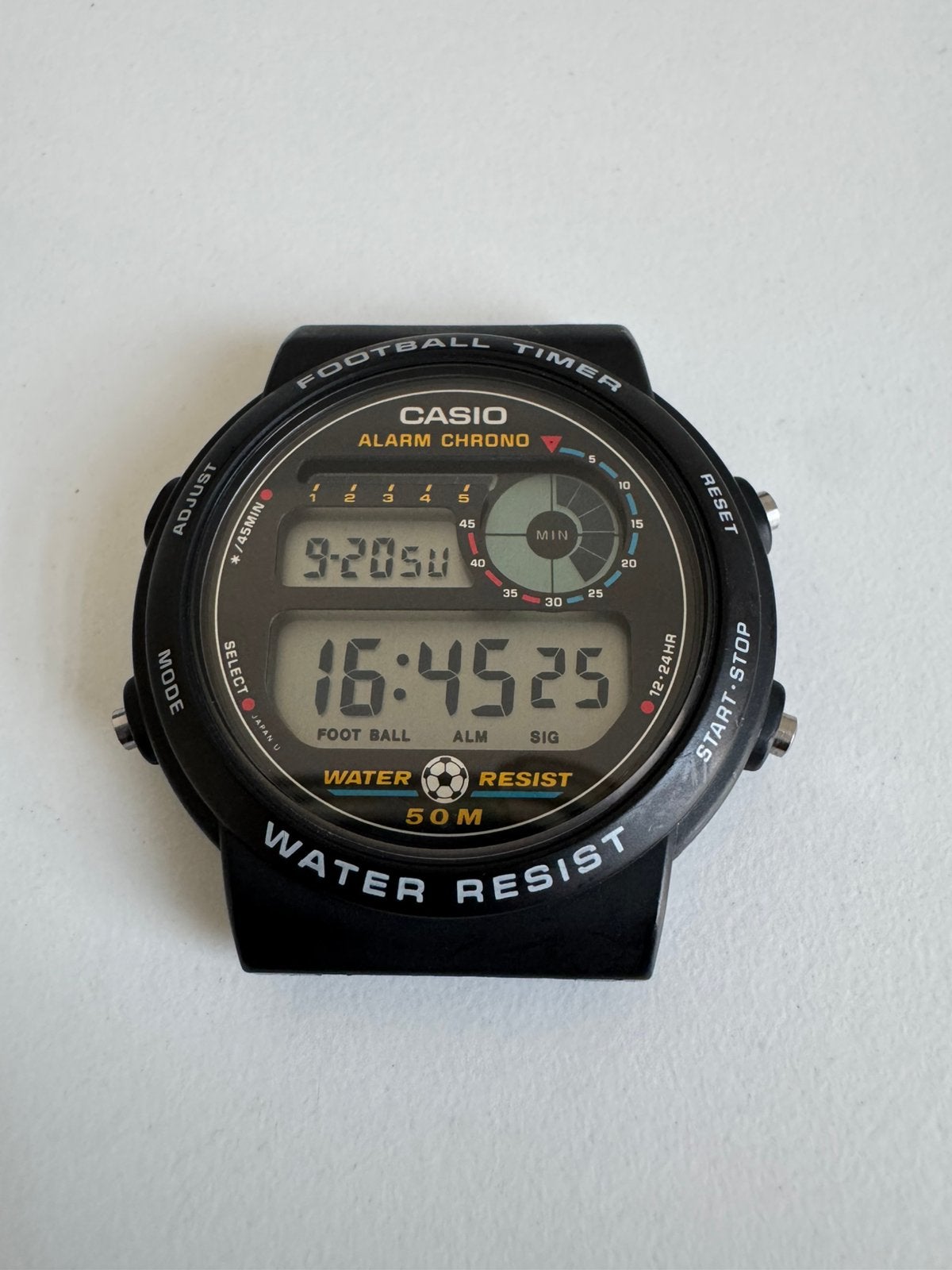 Montre Casio TRW-10 Football Time 1980s - Japan P - Rare, Bijoux, Sacs & Beauté, Étanche, Enlèvement ou Envoi, Comme neuf, État