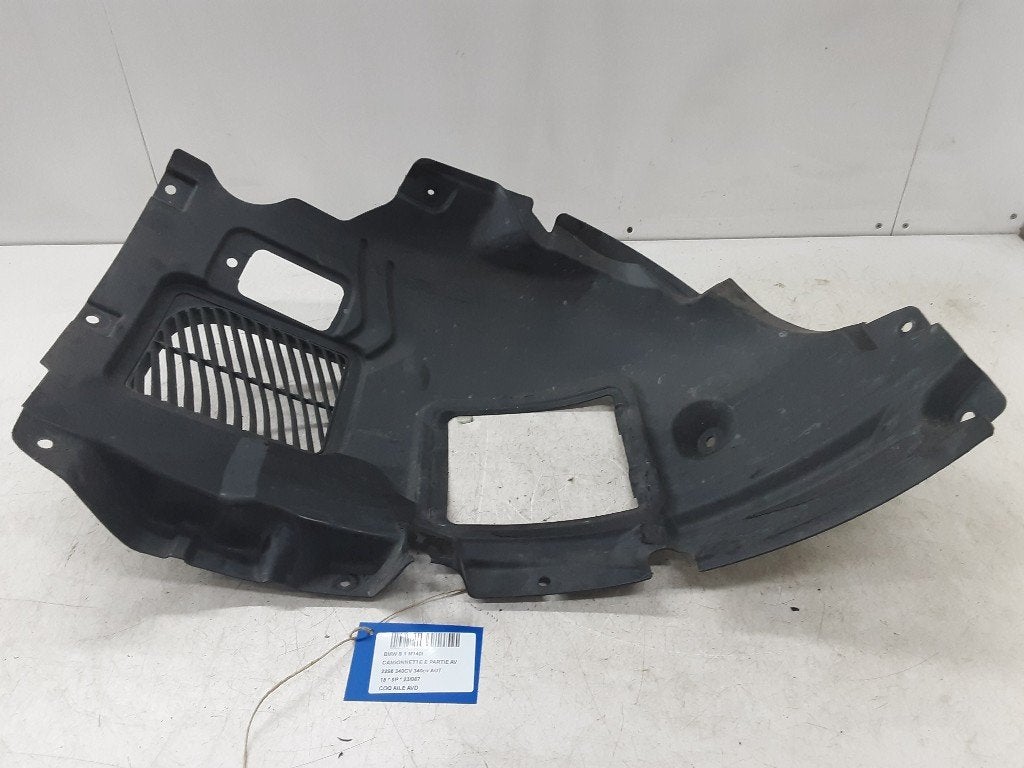 PARE BOUE AVANT DROIT BMW 1 serie (F20) (01-2010/06-2019), Garde-boue, Mevr. I. Hauben, Utilisé, Avant
