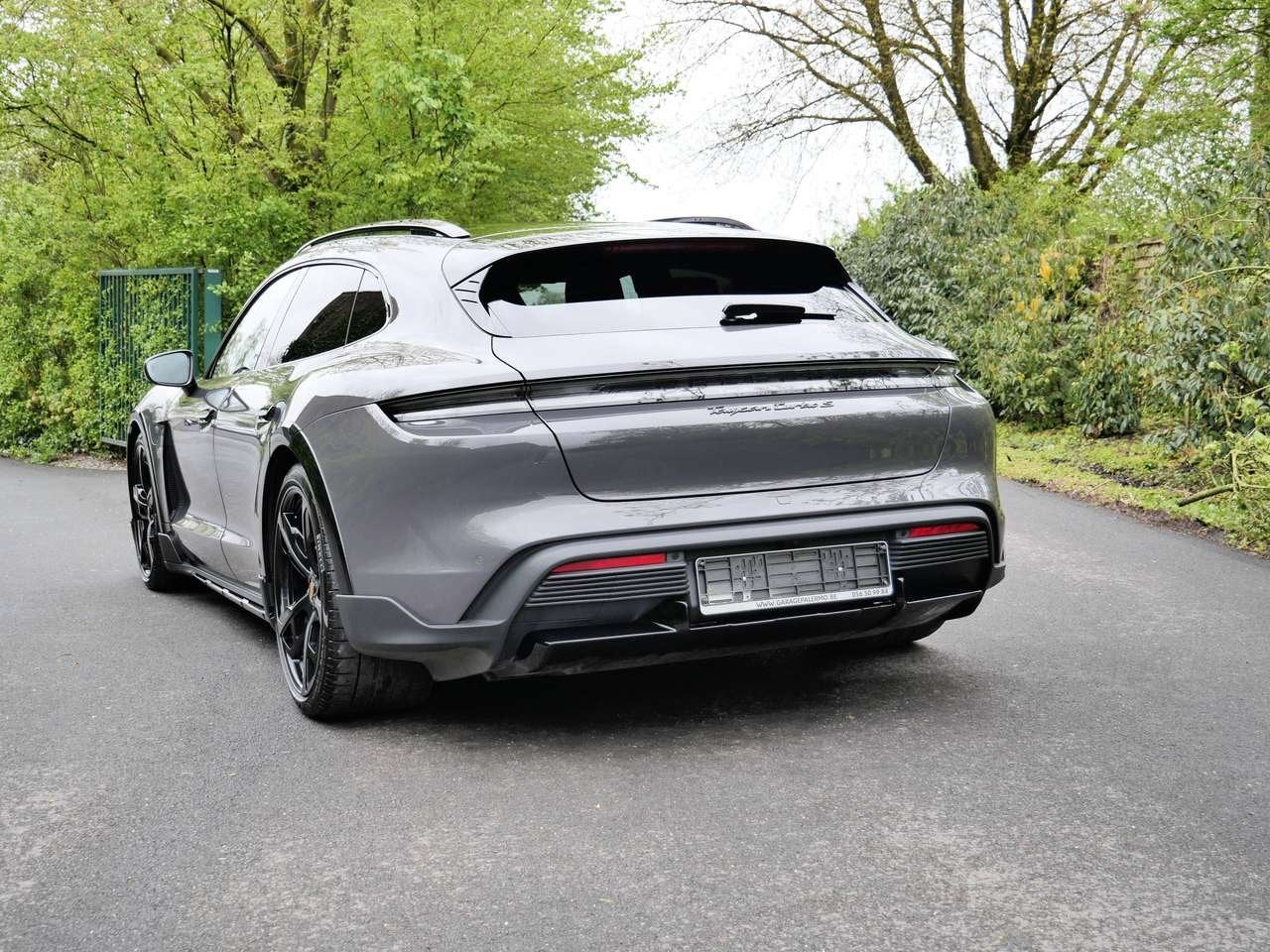 Porsche Taycan Turbo S Cross Turismo, 763pk, Autos, Argent ou Gris, Euro 6, 0 kg, Noir