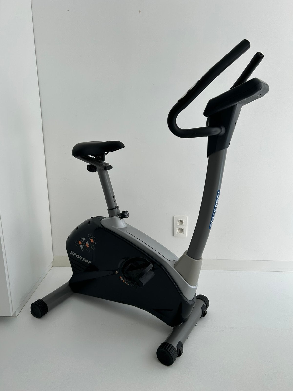 Home trainer SportTop BB70, Jambes, Enlèvement, Utilisé, Vélo d'appartement