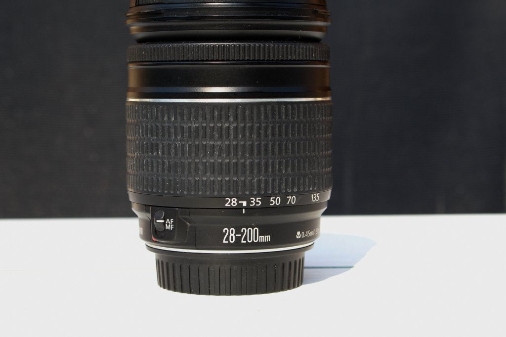canon EF 28-200 full frame tres bon état, Enlèvement, Comme neuf, Zoom