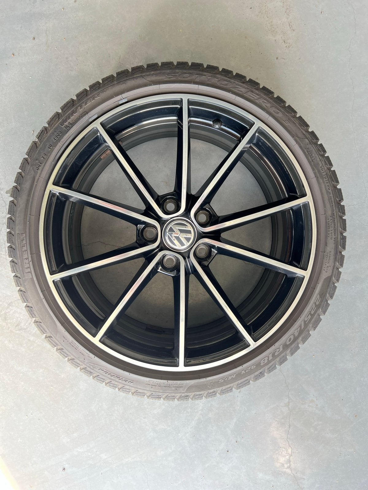 Originele Volkswagen GTI Belvedere velgen met winterbanden, Auto-onderdelen, Banden en Velgen, Ophalen, Winterbanden, Velg(en)