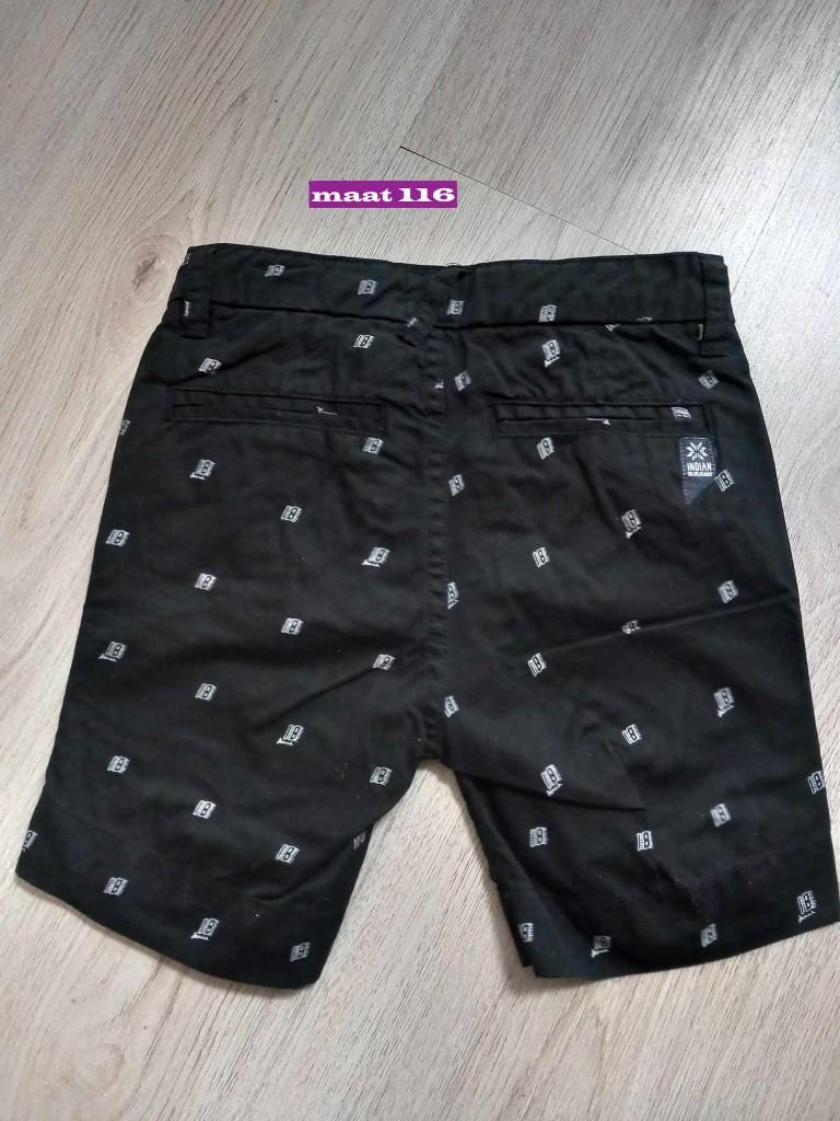 Nieuwe short M 116, Kinderen en Baby's, Kinderkleding | Maat 116, Ophalen of Verzenden, Nieuw, Jongen