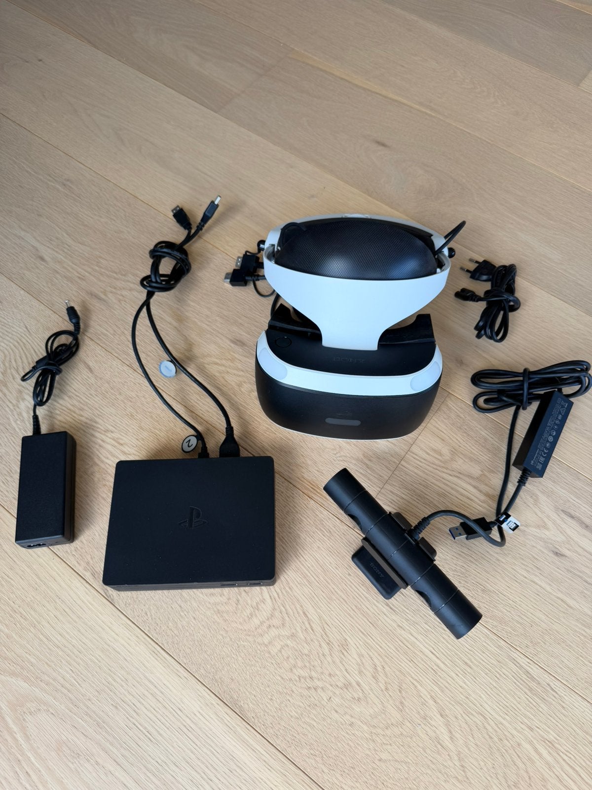 PlayStation VR complet + 2 PS Move + Aim Controller + caméra, Enlèvement ou Envoi, Comme neuf, Caméra, Sony PlayStation
