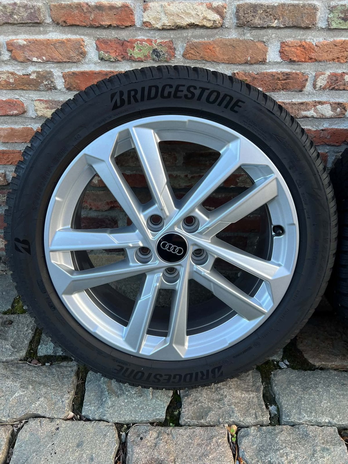KIT HIVER AUDI A3 S-LINE 8Y 205/50/R17 BRIDGESTONE, Pneus et Jantes, Pneus hiver, Véhicule de tourisme, 205 mm