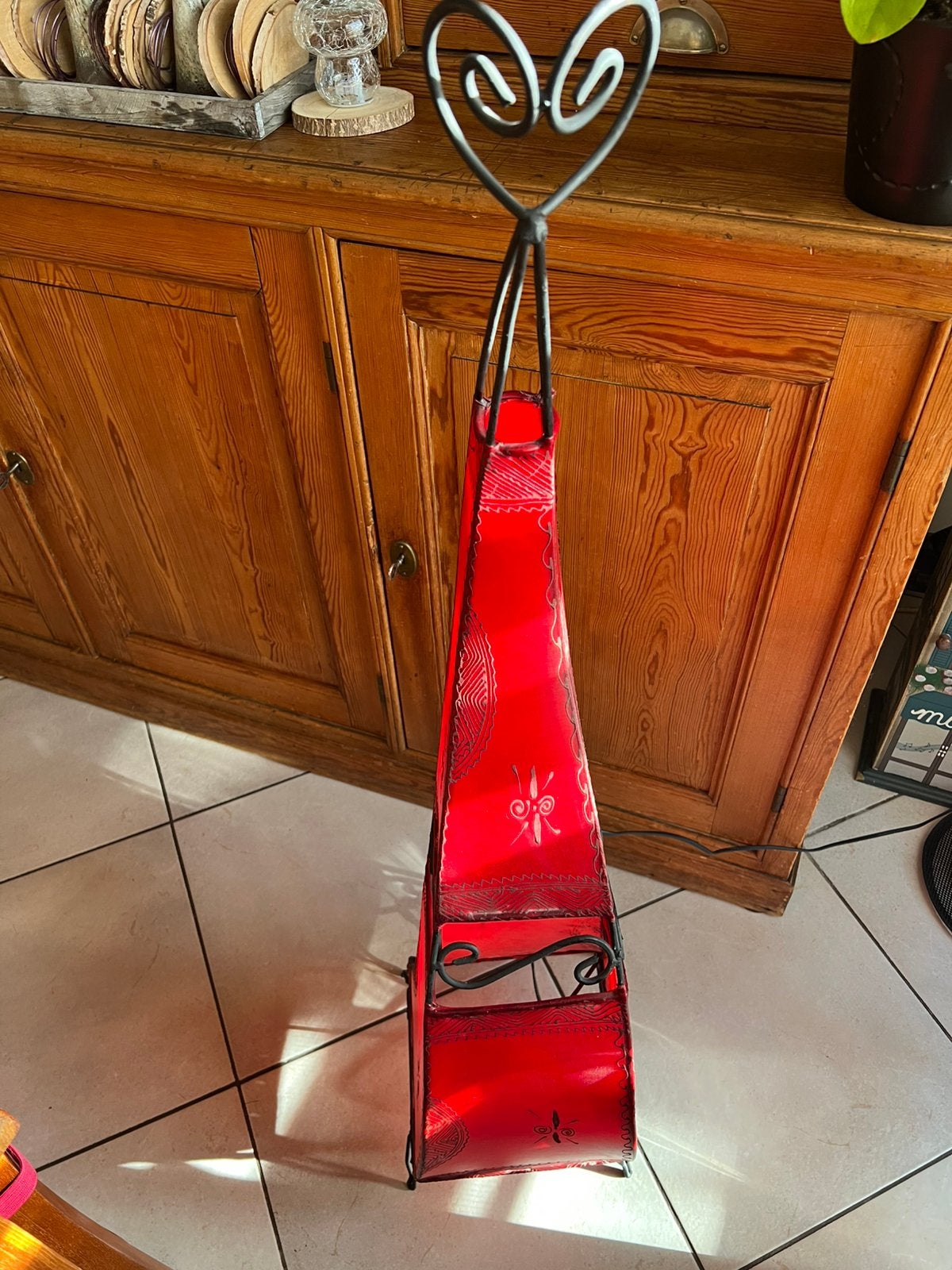 Lampe en fer forger et vessie rouge sud 4 pieds, Ophalen