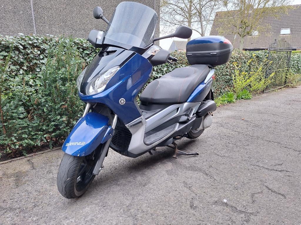 Xmax 250 - 1 ste EIGENAAR - 21.560 km - DEALER ONDERHOUDEN !, Motoren, Motoren | Yamaha, 250 cc, Scooter, Particulier, Minimaal motorrijbewijs A2