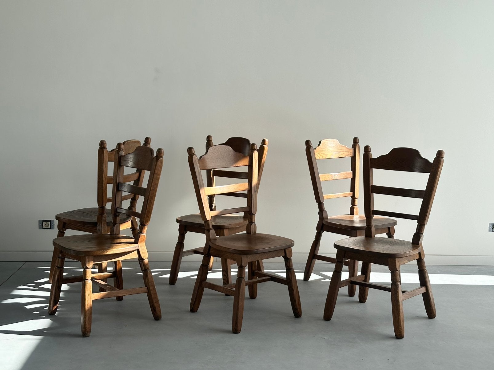 Mid-century “brutalist” eetkamerstoelen, Ophalen