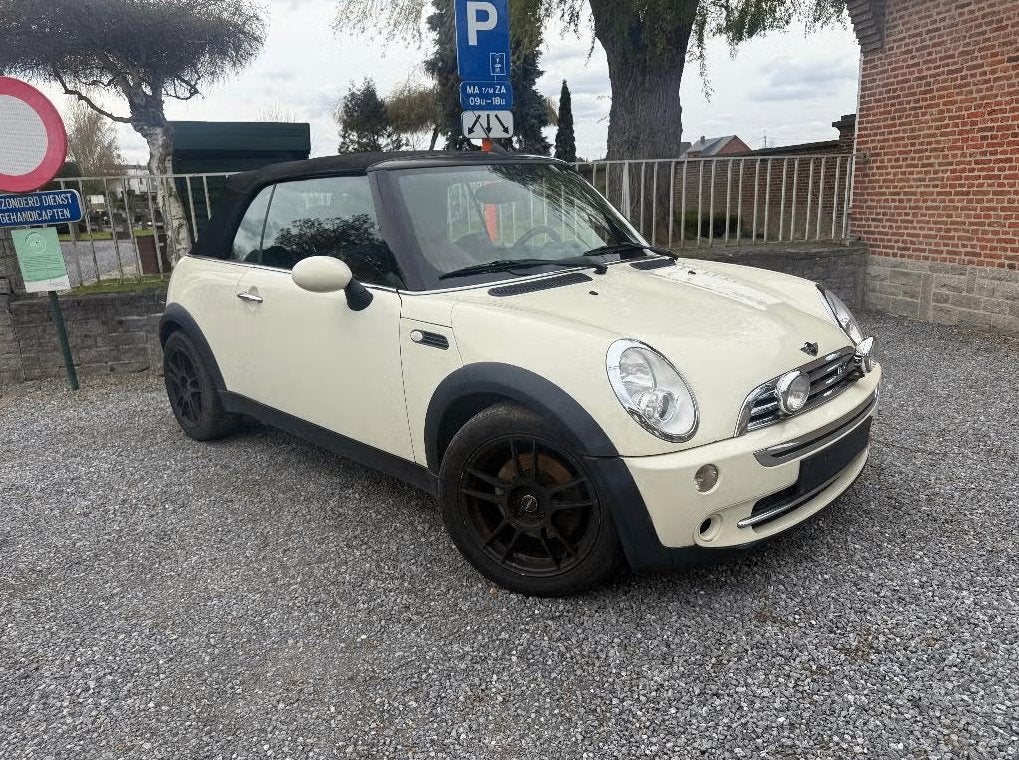 MINI COOPER CABRIO ESSENCE !!!, Cuir, Boîte manuelle, Beige, Particulier