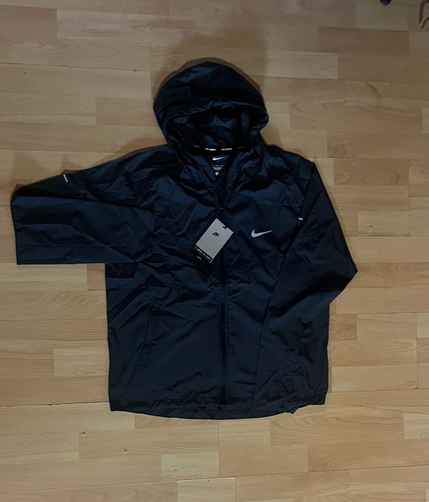 Set Nike Miller noir, Enlèvement ou Envoi, Neuf, Taille 46 (S) ou plus petite, Noir