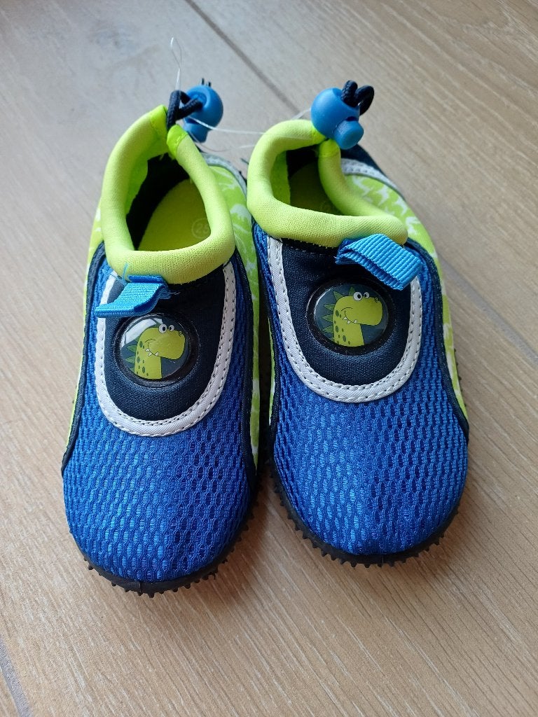 NIEUW waterschoenen 'dino' maat 25 Scapino, Neuf, Garçon, Enlèvement ou Envoi, Chaussures de natation