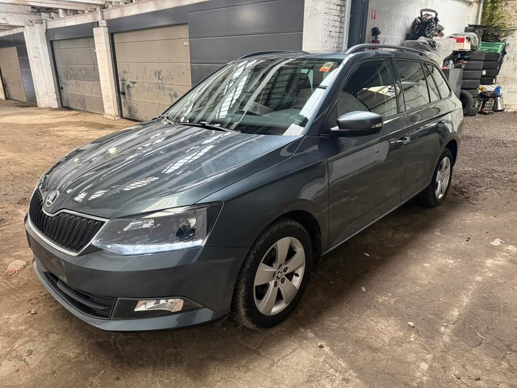 Skoda fabia 1.0 benzine jaar 2018, Voorwielaandrijving, Stof, Euro 6, Bedrijf