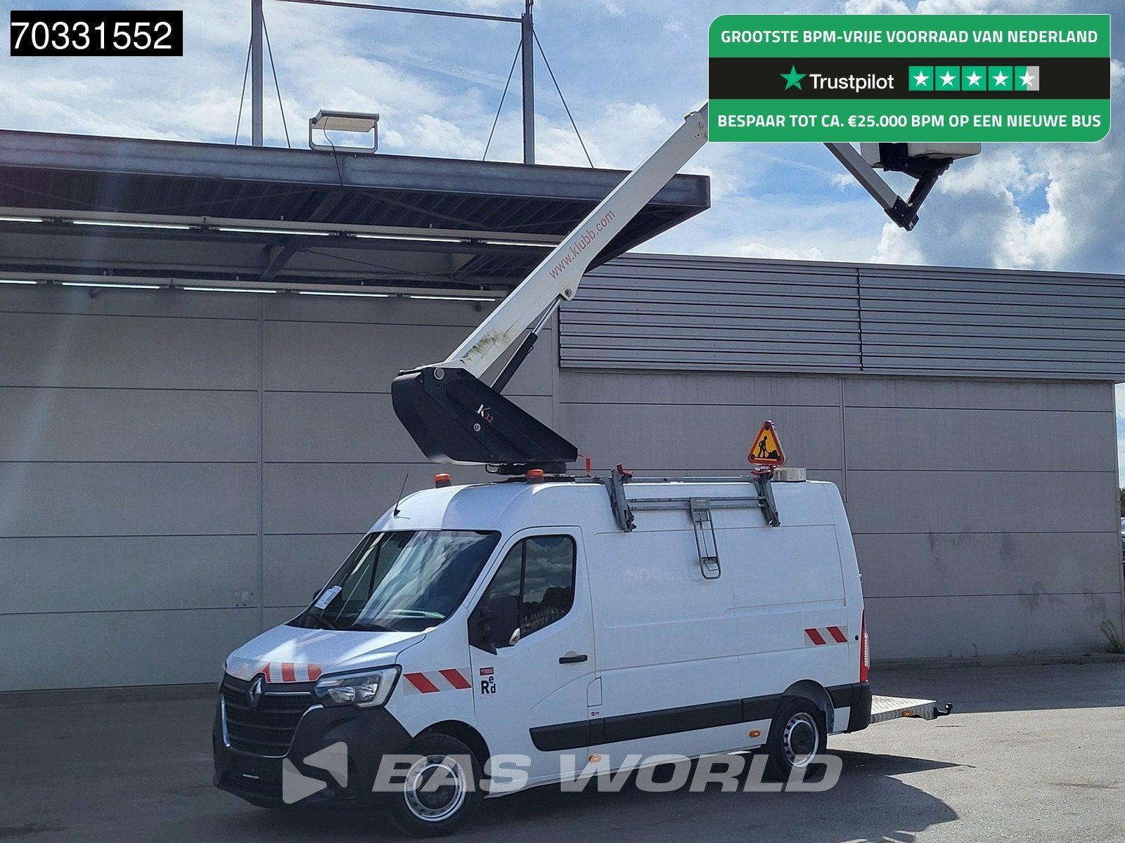 Renault Master 145PK Hoogwerker Klubb K32 Werkhoogte 12,5m L, Auto's, Bestelwagens en Lichte vracht, Stof, Gebruikt, 4 cilinders