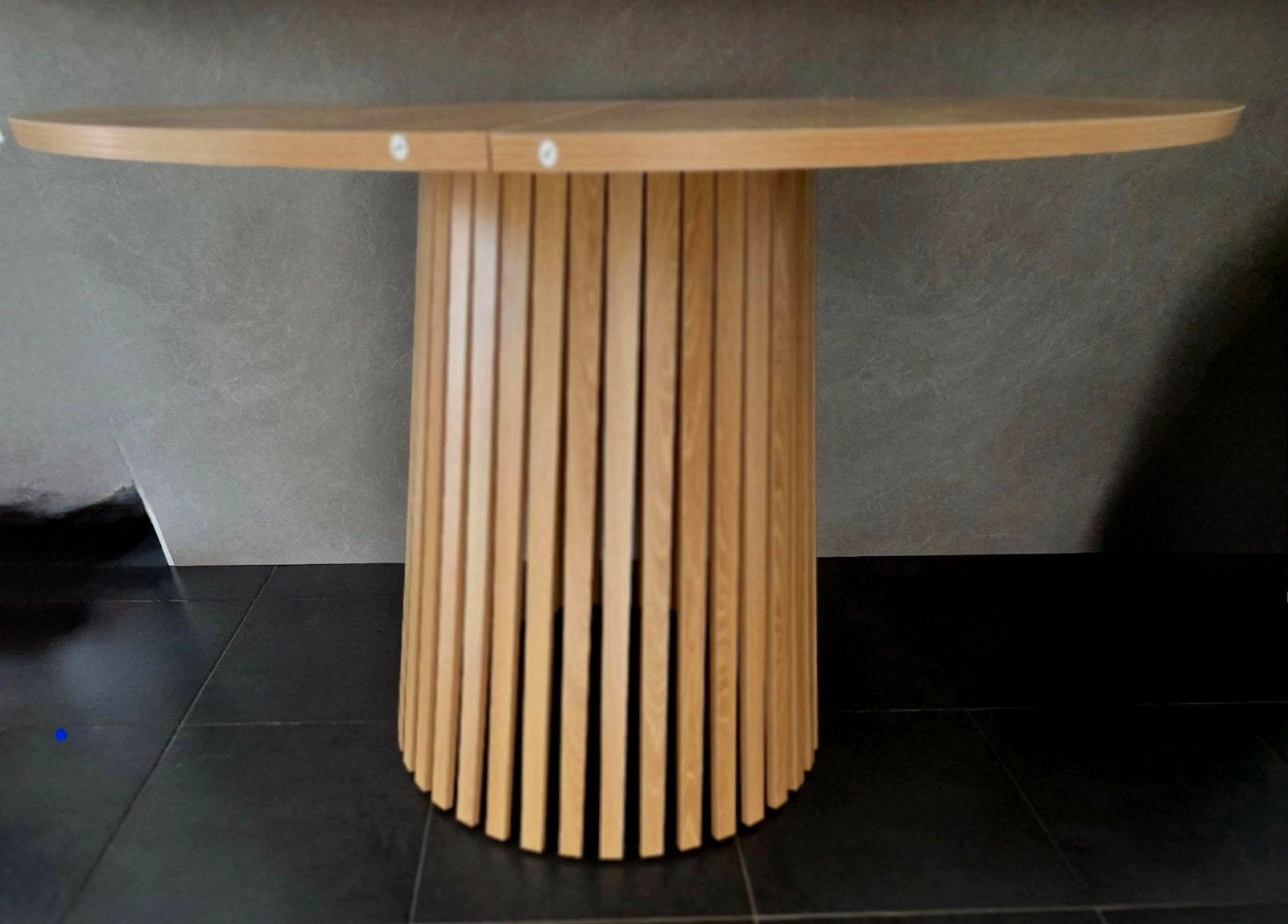Ronde eettafel, Ophalen