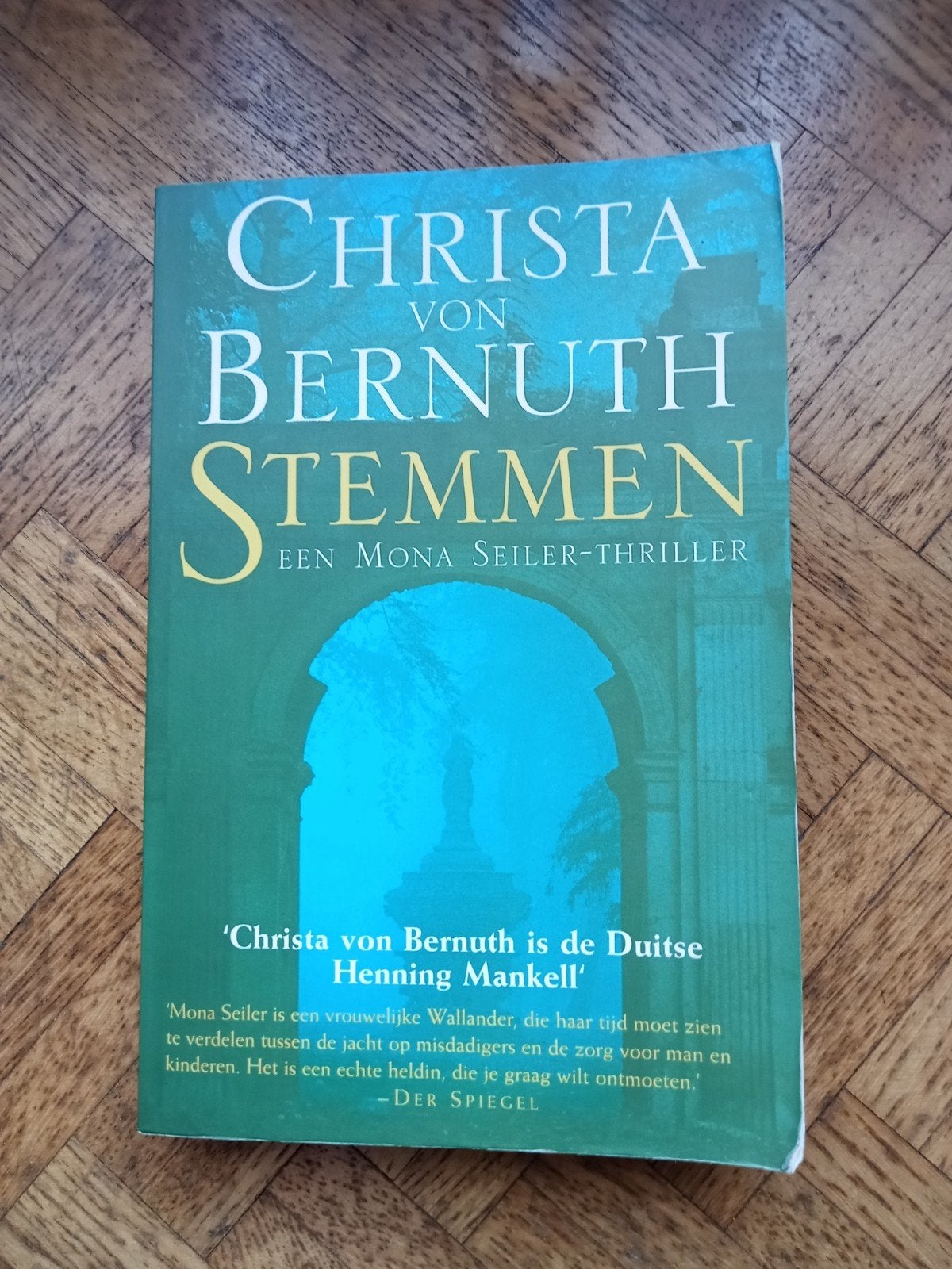 Christa von Bernuth: Stemmen, Enlèvement ou Envoi, Utilisé